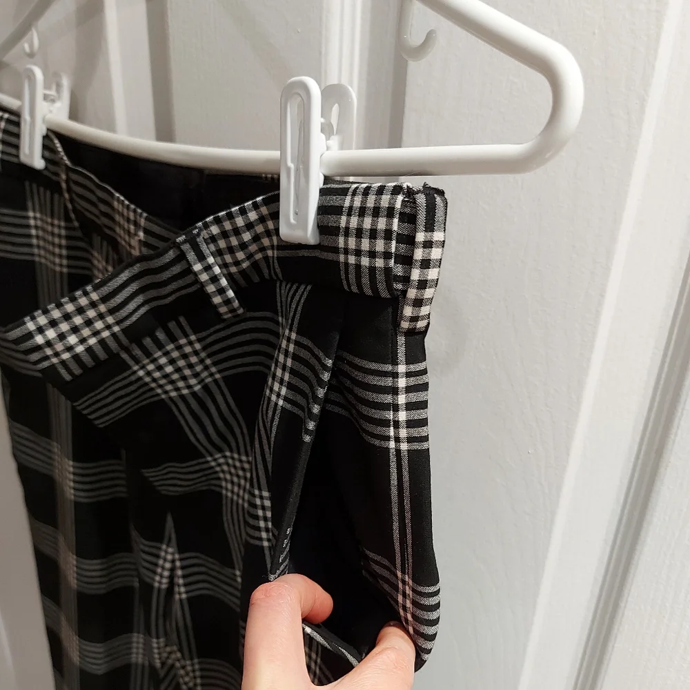 NWOT, H&M | Skinny Fit Dress Pants - Picture 6 of 12